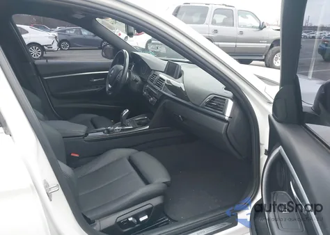 2018 BMW 330I xDrive z USA, uszkodzony, nr VIN WBA8D9G5XJNU70485